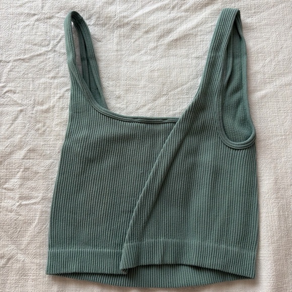 Zara Ribbed Green Tank Top - Picture 2 of 3